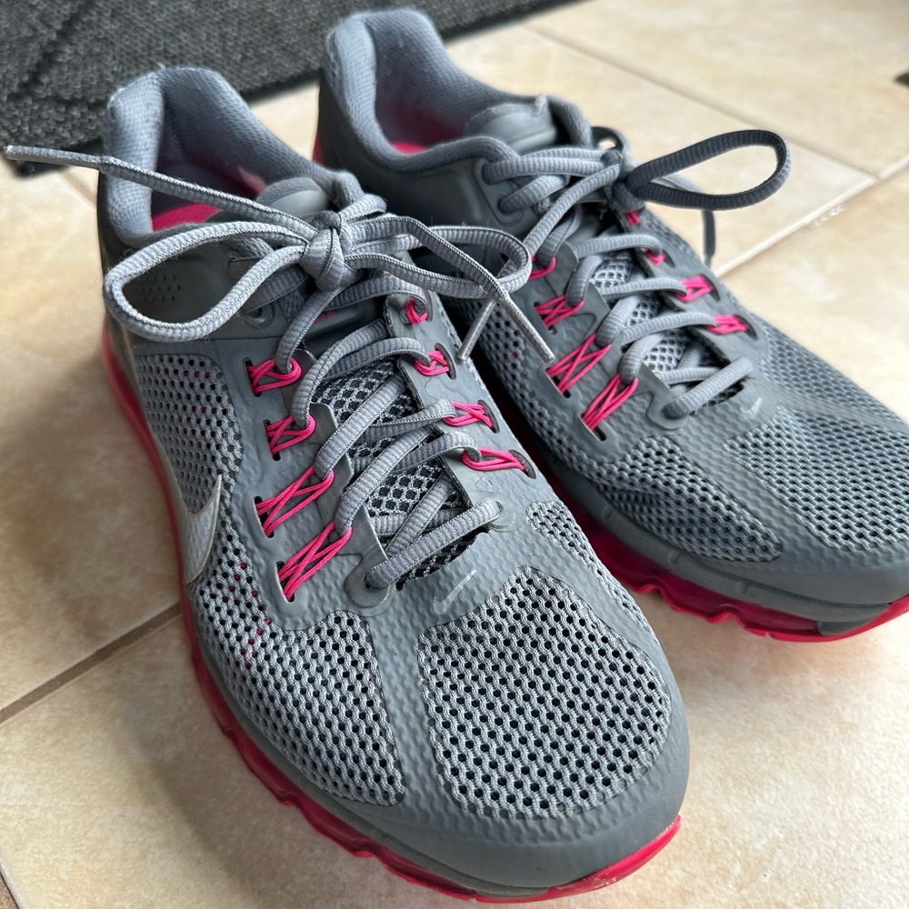 Nike Women's Gray and Pink Air Max Running Shoes